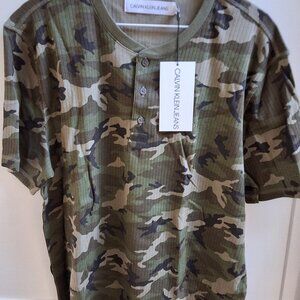 Calvin Klein Short Sleeve Button Down Front Placket Shirt